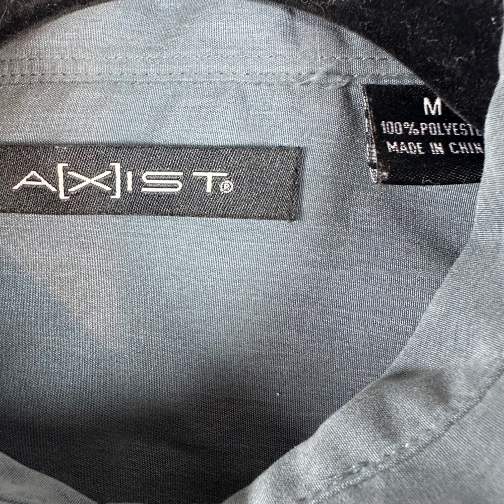 Axist Mens Short Sleeve Button Down Shirt Gray Pleated Front Size Medium - Picture 3 of 7